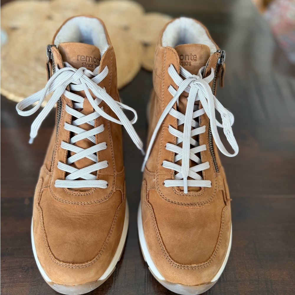 Remonte Leather High Top Sneakers Tan Women’s Size 9 Comfort Shoes - Picture 2 of 7
